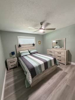 Walking to distance to the beach Pet Friendly - Image 3