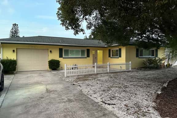 Pool Home close to Indian Rocks Beach Pet Friendly - Image 1