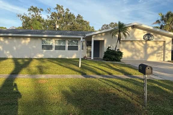 Home Close to Beach Taylor Park Pet Friendly - Image 1