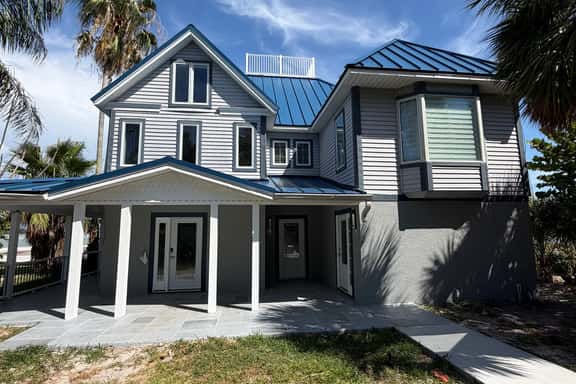 Beachfront Paradise |Huge Home • Epic Views • Prime Location - Image 1