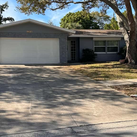Pet Friendly home with hot tub and access to Taylor Park - Image 1