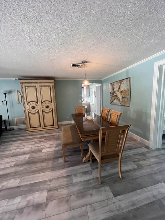 Pet Friendly home with Hot Tub close to Beach - Image 4