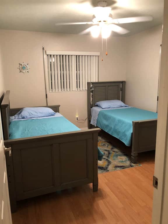 Pet Friendly home with hot tub and access to Taylor Park - Image 5