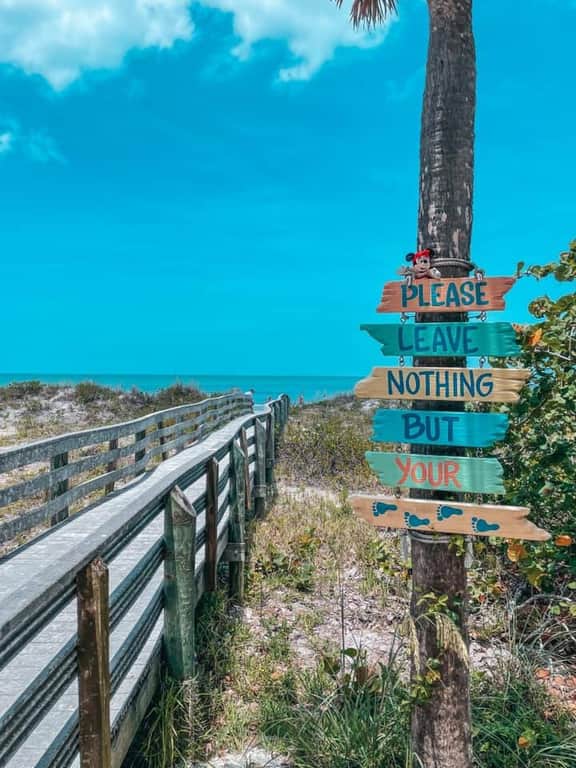 Pet Friendly Home walking distance to the beach. - Image 5